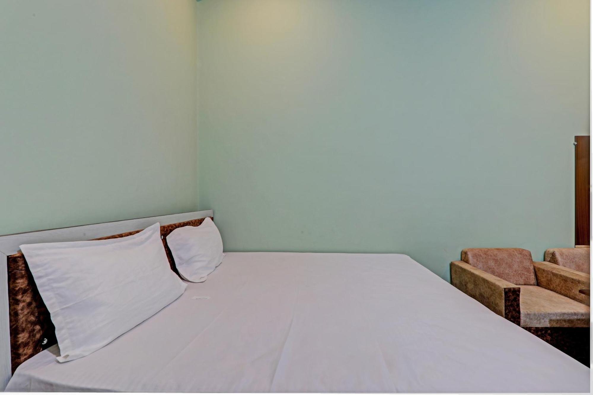 Oyo Green Valley Guest House Sultanpur  ภายนอก รูปภาพ